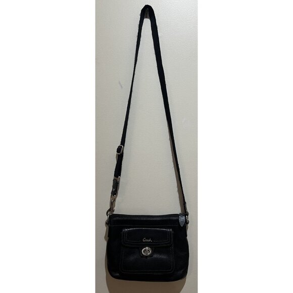 Vintage COACH Black Penelope Turnlock Swingpack Pebble Leather Crossbody - Picture 2 of 14